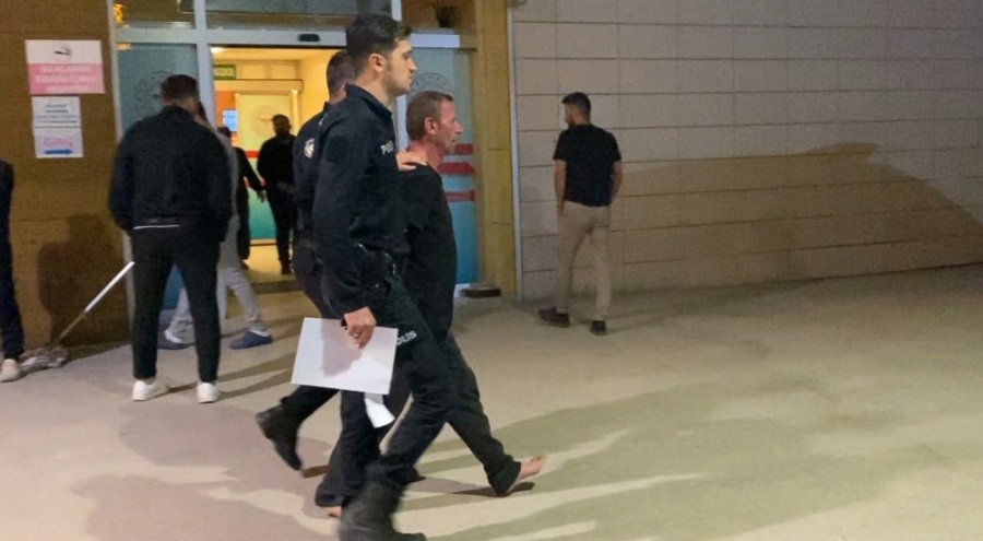 Bursa'da Polis baltalı saldırganı havaya ateş açarak etkisiz hale getirdi