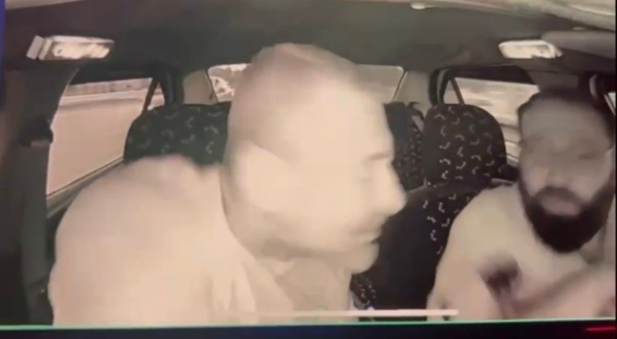 Bursa'da taksiciyi silahla gezdirdi, parasını gasp etti