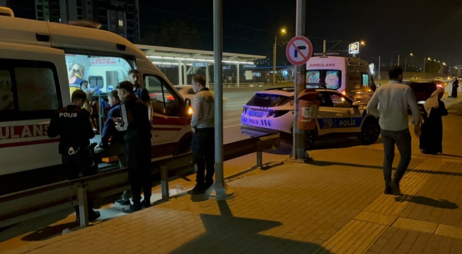 Bursa'da bıçaklı kavga: 3 yaralı