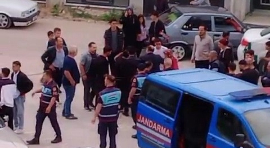 Bursa'da 4 kişinin yaralandığı kavgada 1 kişi tutuklandı