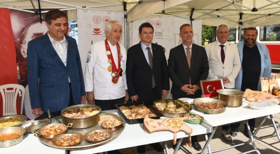 Asırlık Tariflerle Bursa'nın Lezzetleri Osmangazi'de Tanıtıldı