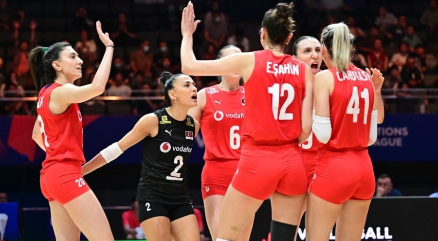 A Milli Kadın Voleybol Takımı, Milletler Ligi'ne galibiyetle başladı
