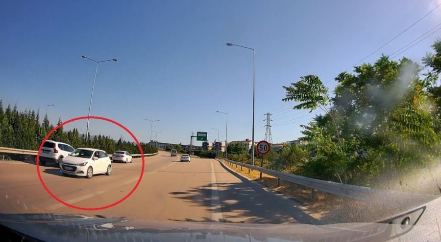 Bursa'da Otobanda ters şeritte ilerlemeye başladı