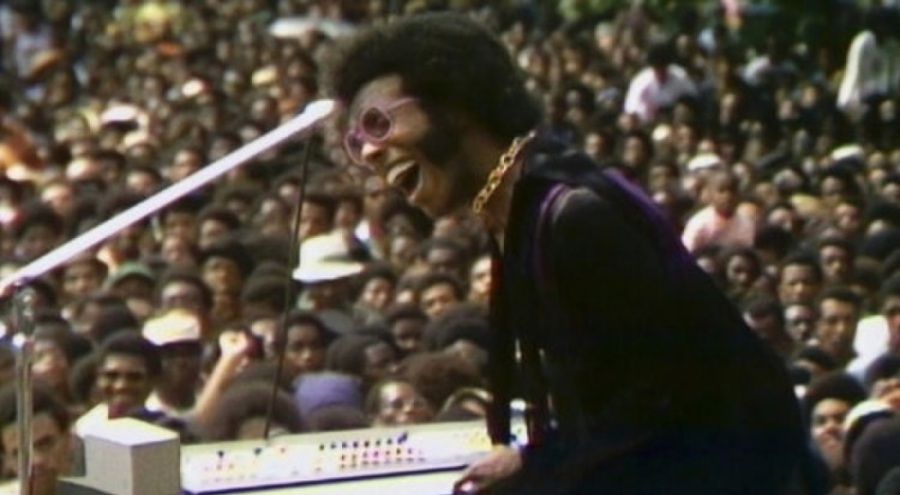 Funk müziğin efsane ismi Sly Stone hayatını kaybetti