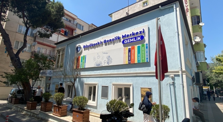 Gençlik merkezleri, sınav haftasında 24 saat açık