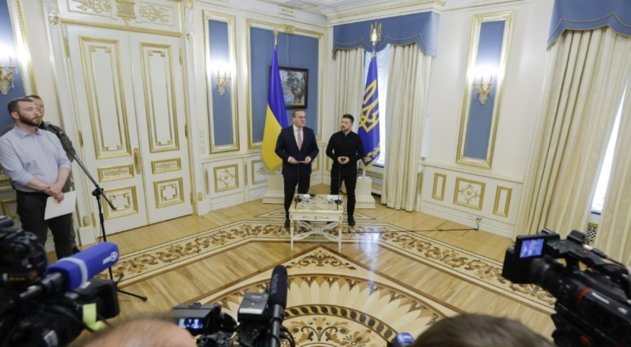 Almanya'dan Ukrayna'ya 1,9 milyar euroluk ek askeri yardım sözü