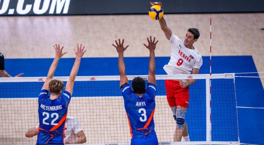 2025 Voleybol Milletler Ligi: Hollanda: 3 - Türkiye: 1x