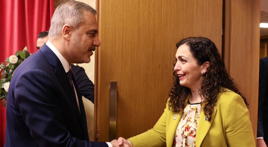 Dışişleri Bakanı Fidan, Kosova Cumhurbaşkanı Osmani-Sadriu ile görüştü