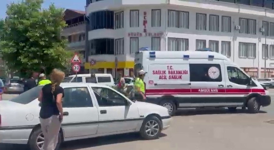 İznik'te otomobil ile motosiklet çarpıştı: 1 yaralı