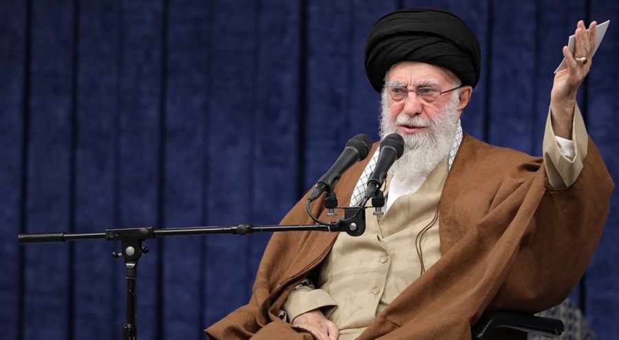 İran dini lideri Ali Ayetullah Hamaney: ''İran kimseye teslim olmayacaktır''