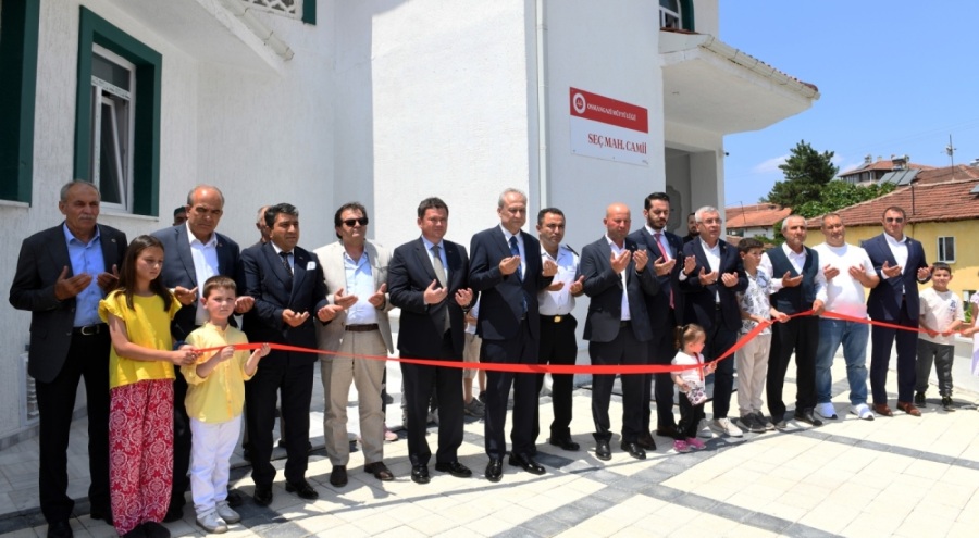 Osmangazi Belediyesi'nden Seçköy Mahallesi Camii'ne Hizmet Eli
