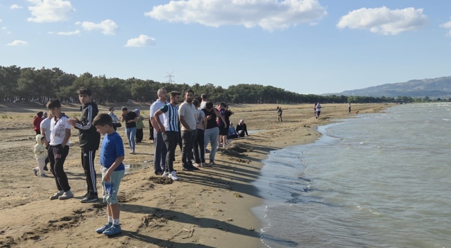 İznik Gölü'ne giren iki kuzenin cansız bedenlerine ulaşıldı