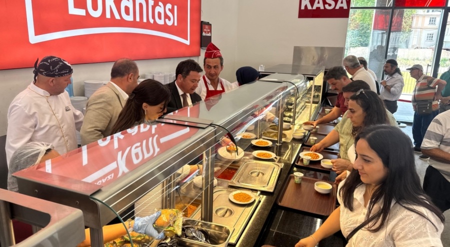 Osmangazi Belediyesi'nden Ferdi Zeyrek Anısına Yemek İkramı