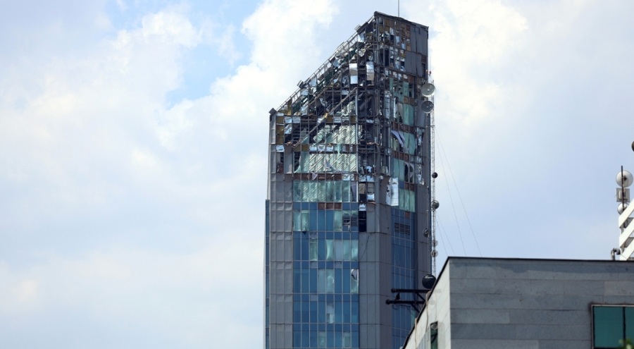 İran: "Tahran'da 200'den fazla nokta vuruldu"