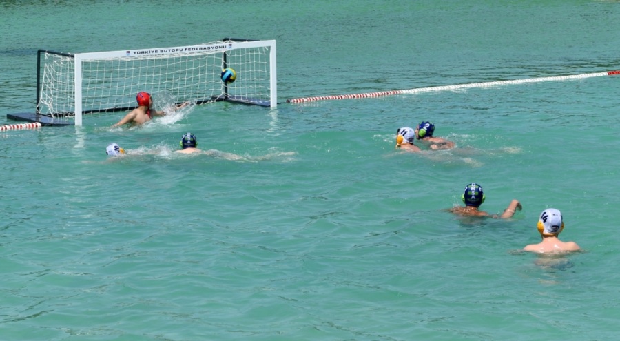 Spor ve Eğlenceyi Birleştiren Sutopu Festivali Başladı