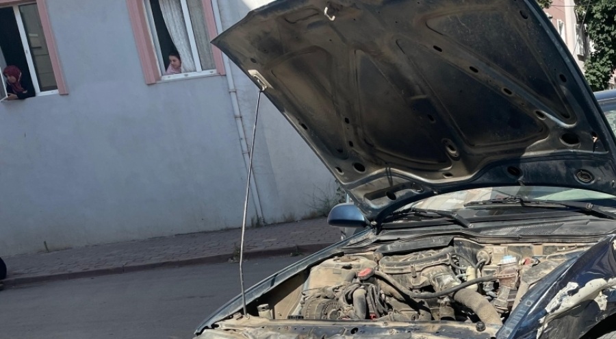 Bursa'da otomobiller çarpıştı: 4 yaralı