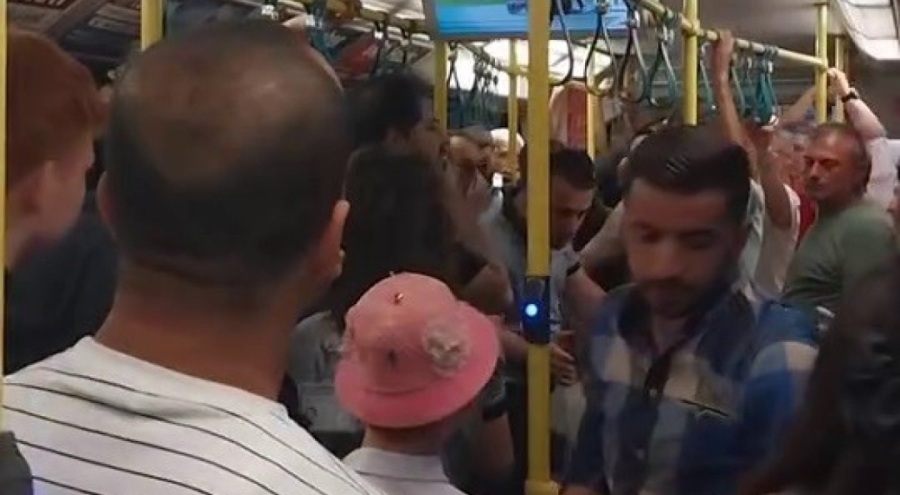 Metroda yer verme tartışması çıktı, ortalık karıştı...