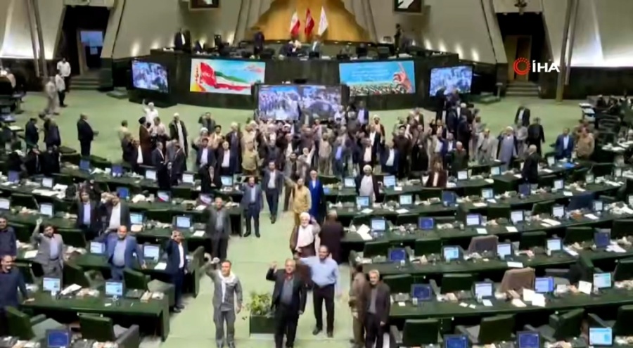 İran, UAEA iş birliğinin askıya alınmasını onayladı