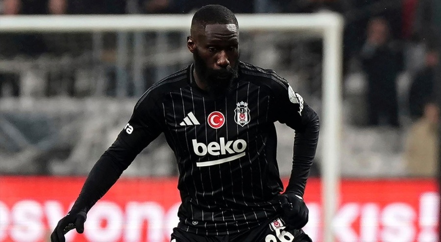 Beşiktaş'ta Mausaku ile yollar ayrıldı