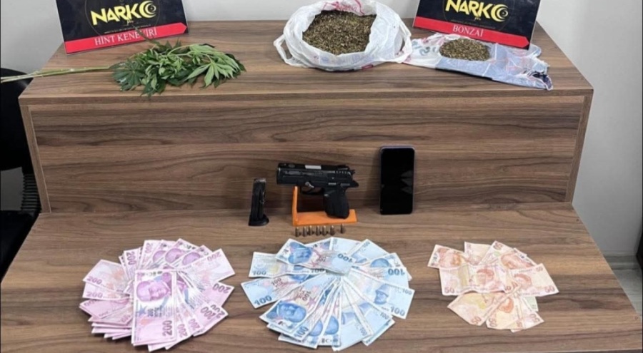 Uyuşturucu taciri kıskıvrak yakalandı