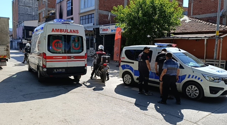 Bursa'da Bıçakla yaraladığı kocasını elektrikli bisiklet ile hastaneye götürdü