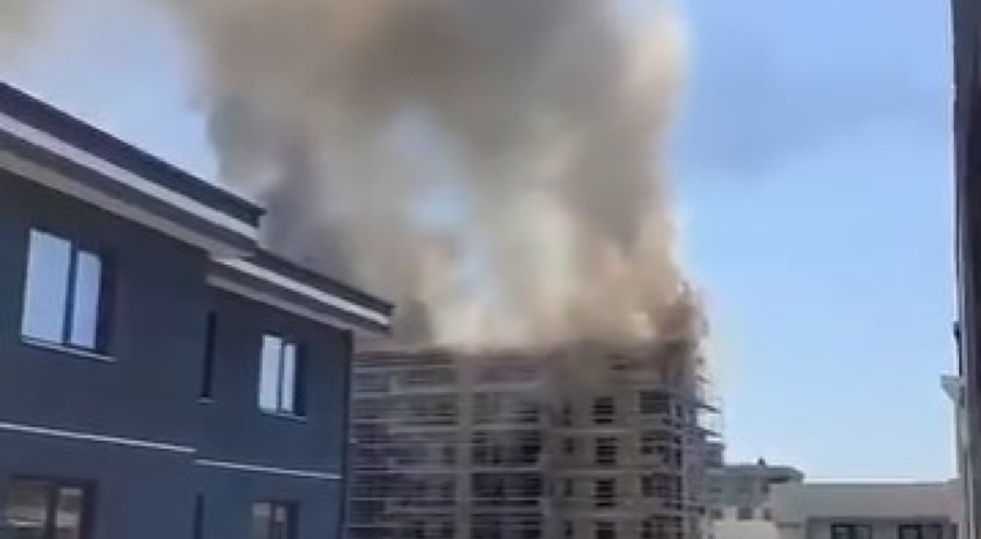 İnşaat şantiyesinde korkutan yangın