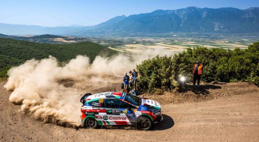 "JWRC'de Türk Rüzgarı: Ali Türkkan dünya sahnesinde zafer yazdı