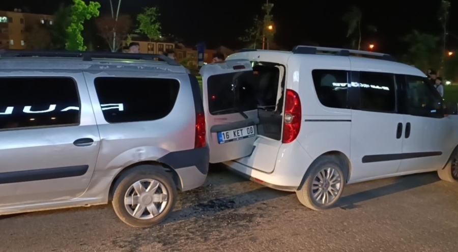 Bursa'da alkollü sürücü ortalığı savaş alanına çevirdi