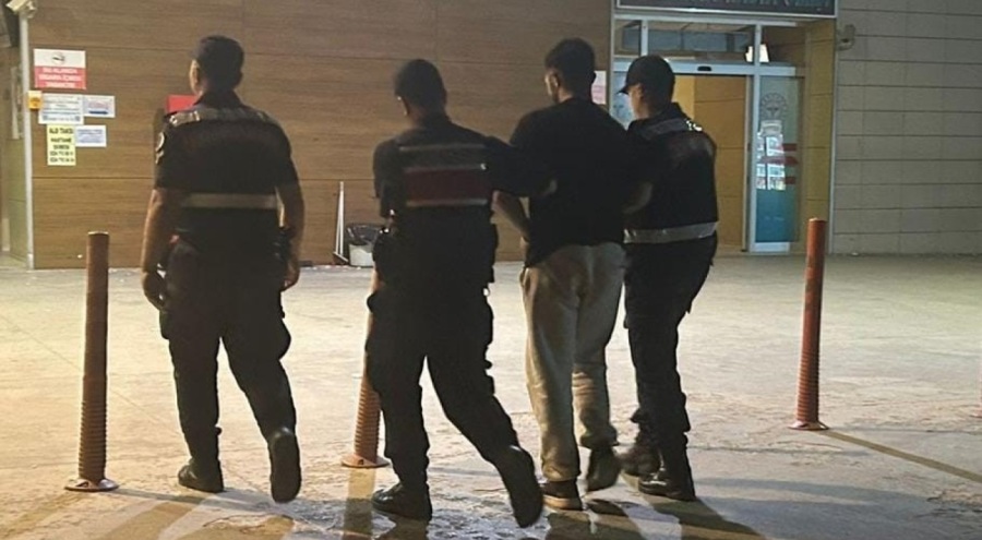 Uyuşturucu satıcısı kovalamaca sonucu yakalandı