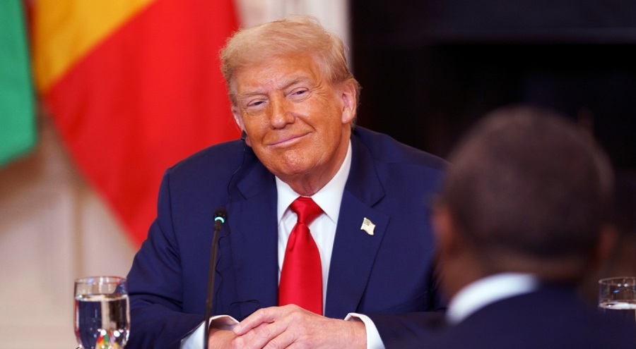 Trump, 7 ülkeye daha gümrük vergisi mektubu gönderdi