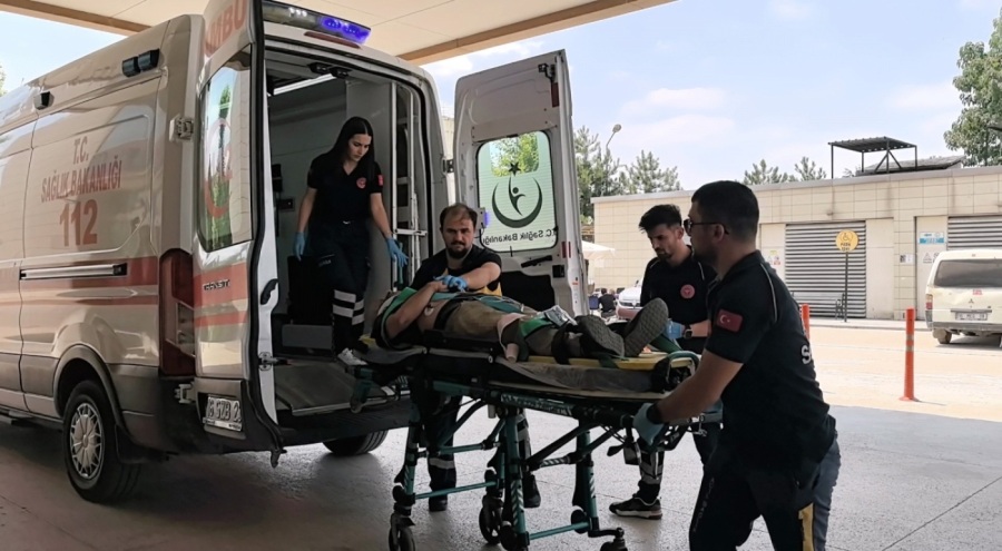 Kerestelerin üzerinden düşen işçi hayatını kaybetti