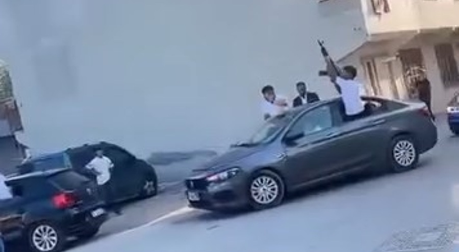 Bursa'da düğünde uzun namlulu silahlarla tehlikeli kutlama