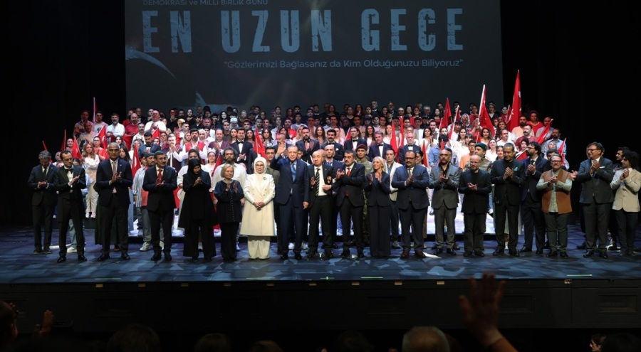 Cumhurbaşkanı Erdoğan, "En Uzun Gece" destanının ilk temsiline katıldı