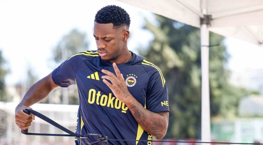 Jhon Duran, sarı-lacivertli formayla ilk antrenmanına çıktı