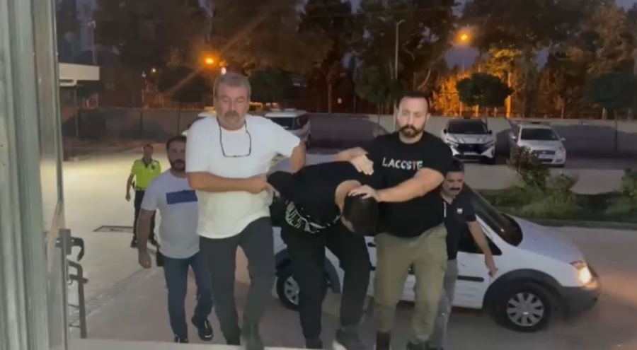 Husumetlisini vuracaktı, yanlışlıkla 3 kişiyi daha vurdu