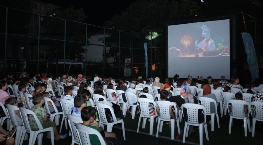 Nilüfer'de çocukların sinema keyfi başlıyor