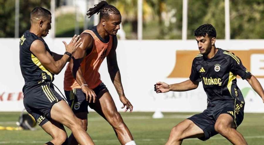 Fenerbahçe, yeni sezon hazırlıklarına devam etti