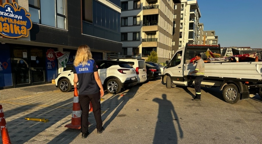 Nilüfer'de kent estetiğini bozan tabelalara müdahale