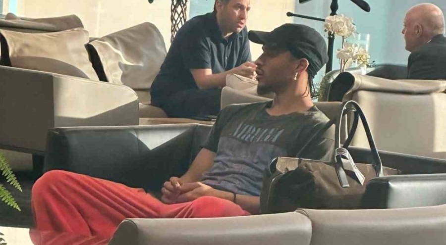 Leroy Sane, İstanbul'a geldi