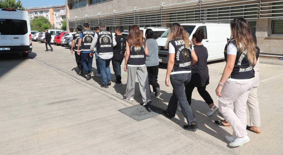 "Beyaz eşya tamircisiyiz" deyip 6 milyon liralık vurgun yaptılar