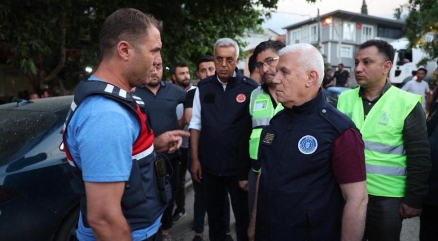 Başkan Bozbey'den yangın bölgesine ziyaret