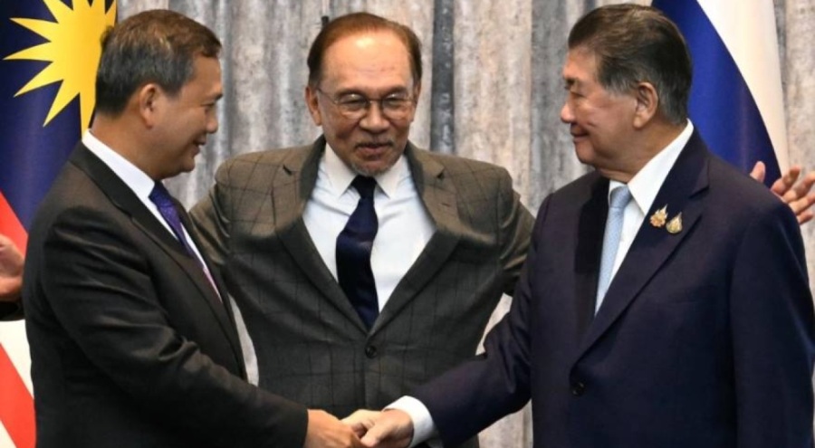 Tayland ve Kamboçya ateşkese vardı