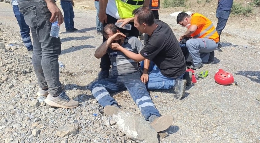 Bursa'da Yangına müdahale eden belediye işçisi baygınlık geçirdi