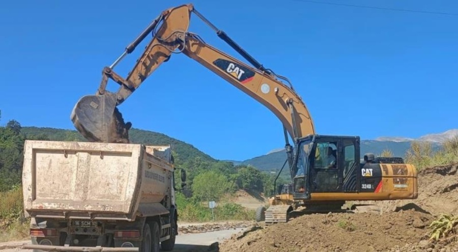 Büyükşehir'le kırsal kesimde yol kalitesi artıyor
