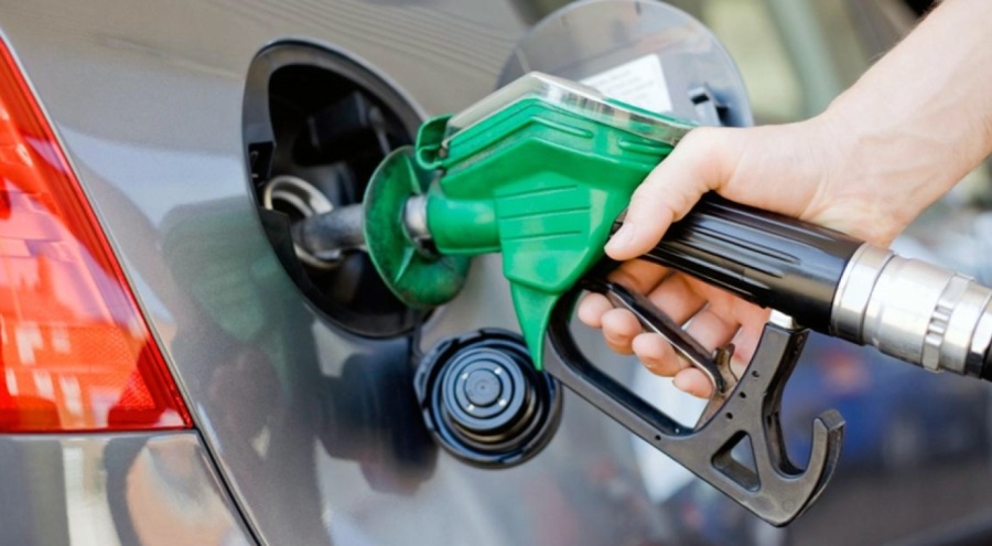 Araç sahiplerine iyi haber! Motorin bu gece ucuzluyor