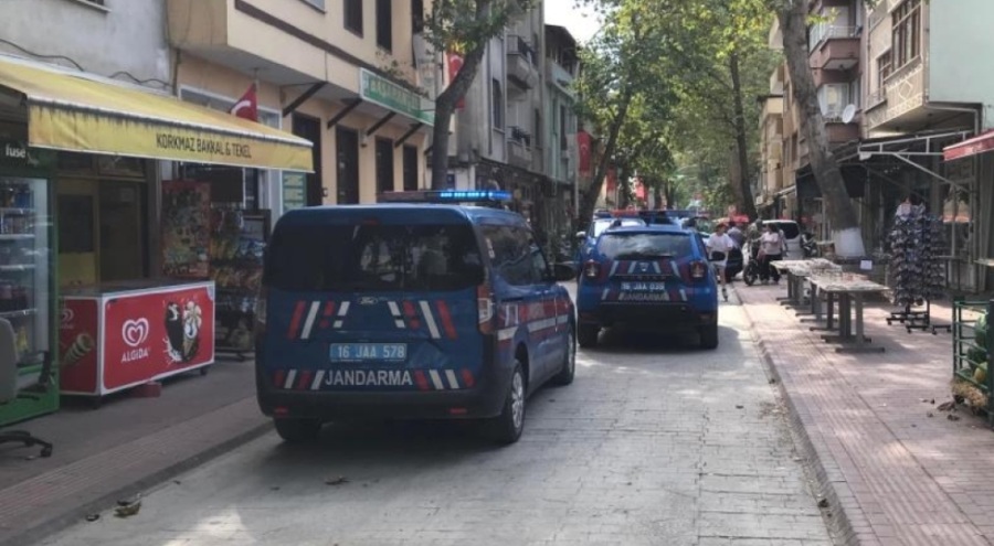 Bursa'da hediyelik eşyaların arasından tarihi eser çıktı