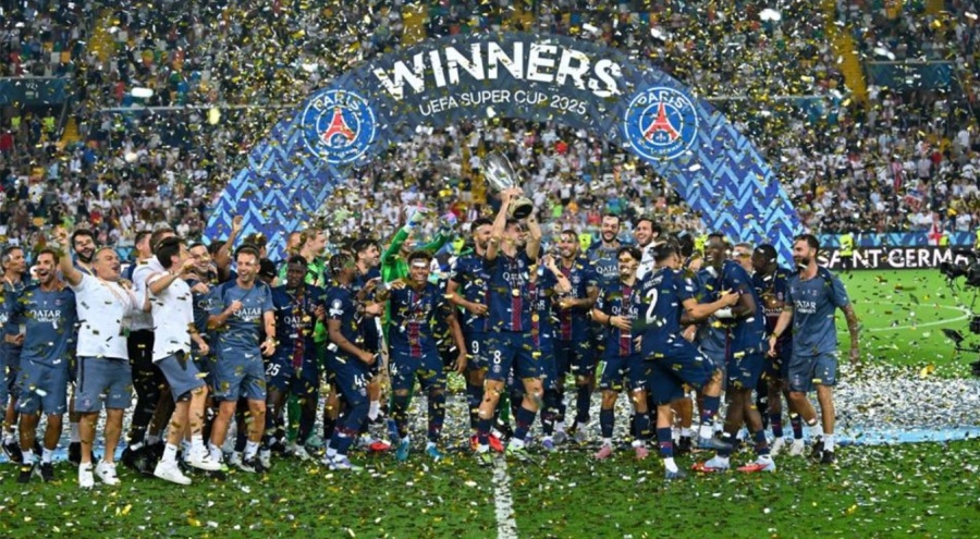 Paris Saint-Germain, Süper Kupa'yı ilk müzesine götürdü