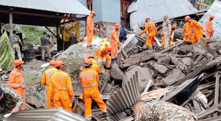 Hindistan'da sel felaketinde ölü sayısı 60'a yükseldi