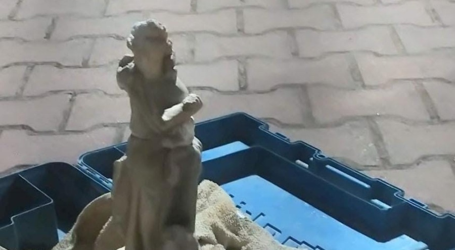 Roma ve Bizans dönemine ait heykeller ele geçirildi