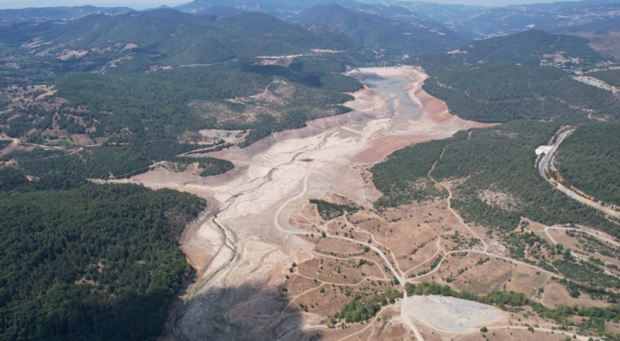 Bursa'nın bir barajı tamamen kurudu, 35 günlük su kaldı